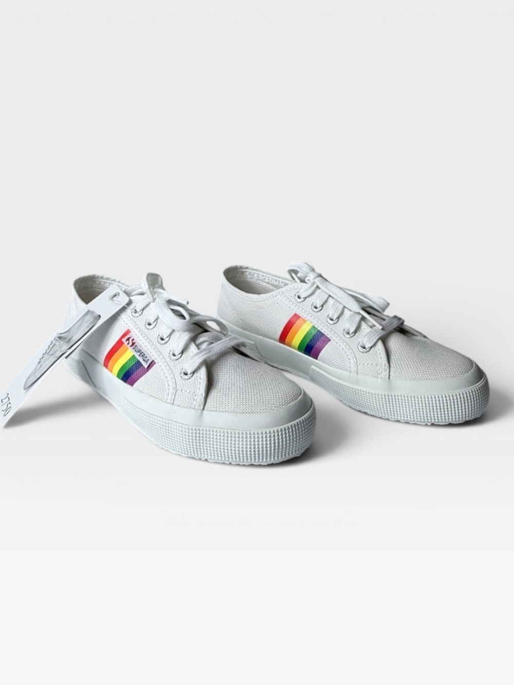 Superga 2750 Rainbow Sneaker Size 6 1/2‎